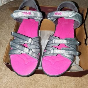 Teva, women's sandals NEW